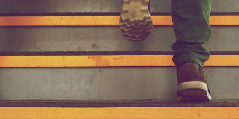 土耳其旅游新体验：伊斯坦布尔旅行指南中的屈塔希亚与伊兹尼克手绘陶瓷工坊课程